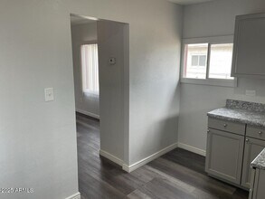 737 S 2nd St in Phoenix, AZ - Building Photo - Building Photo