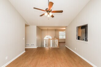 7872 Newport Dr in Douglasville, GA - Building Photo - Building Photo