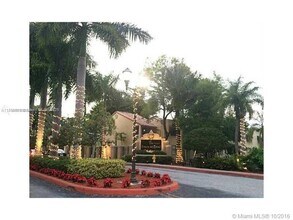 9759 NW 48th Terrace in Doral, FL - Building Photo - Building Photo
