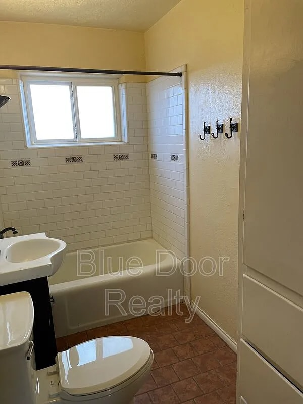 1001 Jackson St SE in Albuquerque, NM - Foto de edificio - Building Photo