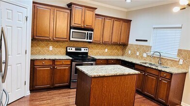1737 Liberty Pkwy NW in Atlanta, GA - Building Photo - Building Photo