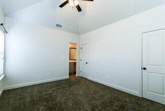 2502 111th St in Lubbock, TX - Building Photo - Building Photo