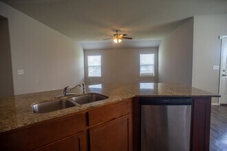 2301 Hickory Wood Ave in Lowell, AR - Building Photo - Building Photo