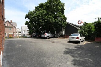 73 Park St, Unit 4 in Somerville, MA - Building Photo - Building Photo