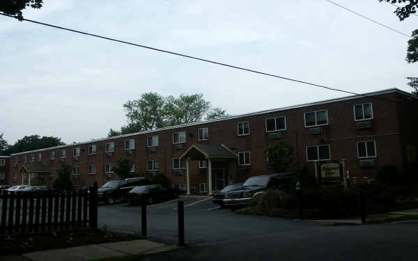 Hampshire House in Philadelphia, PA - Building Photo - Building Photo