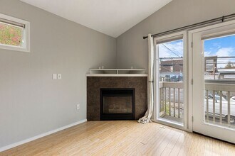 923 SE 34th Ave in Portland, OR - Building Photo - Building Photo