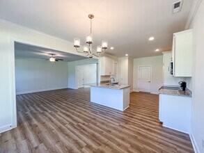 107 Freedom Park Rd in Beaufort, NC - Foto de edificio - Building Photo