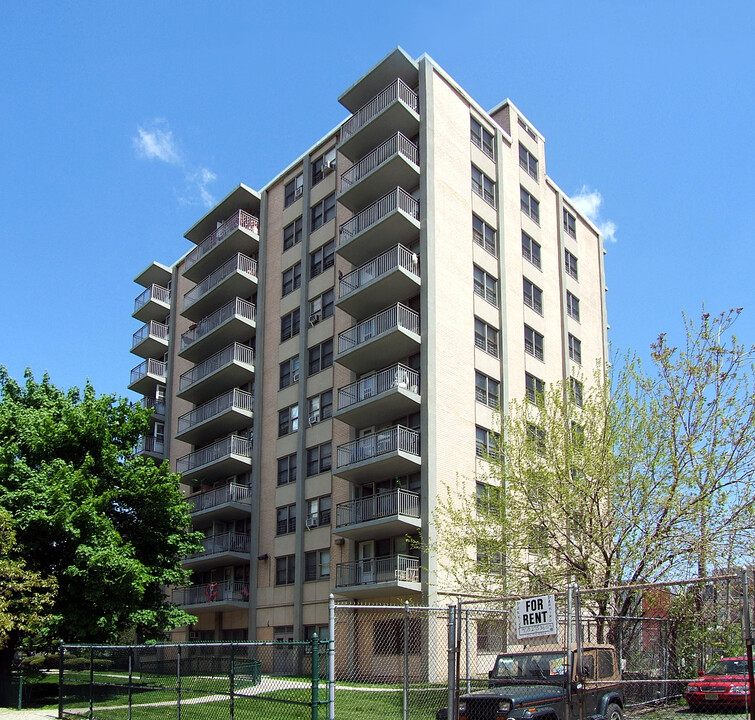 Monroe Gardens in Hoboken, NJ - Building Photo