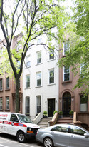 376 Clinton St in Brooklyn, NY - Building Photo