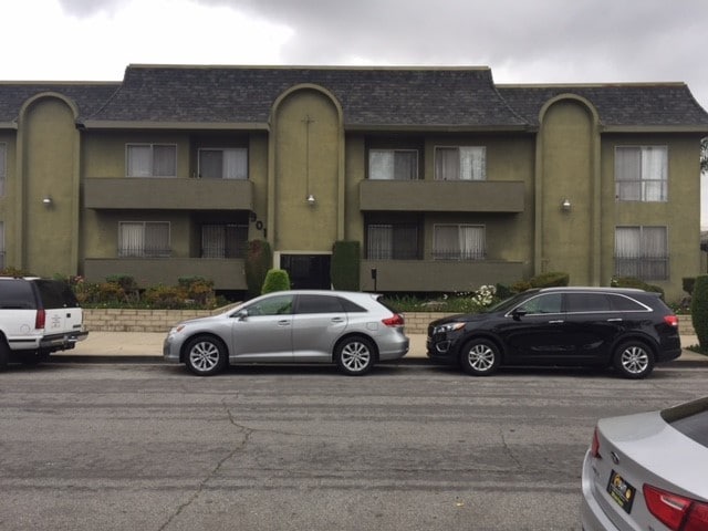 901 N Cedar St, Unit 10