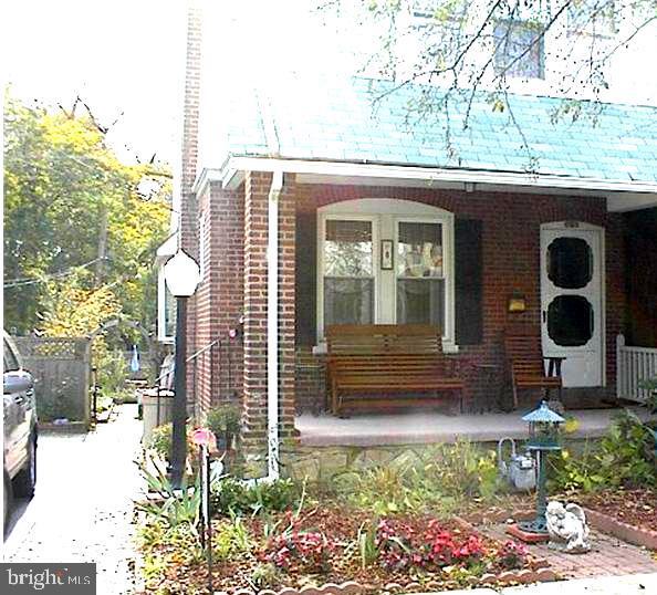 property at 8 E Jefferson St