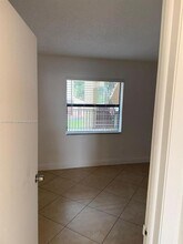 3399 Foxcroft Rd in Miramar, FL - Building Photo - Building Photo