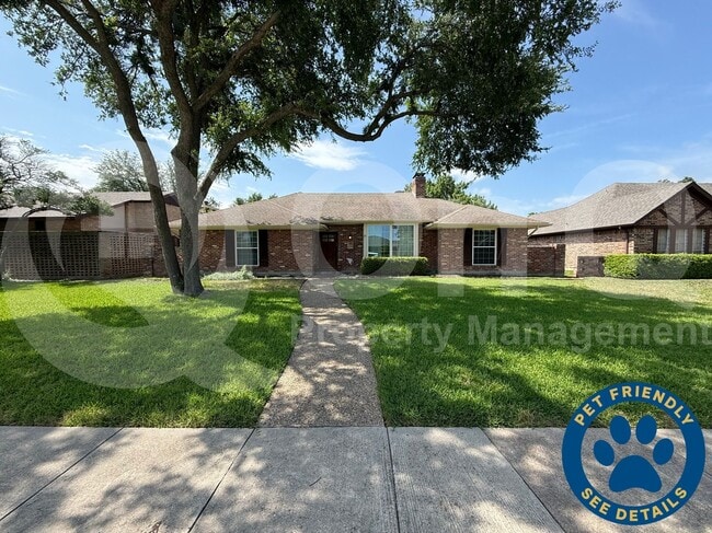 property at 33 Highland Pl