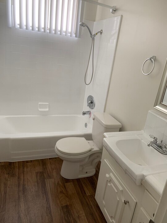 8016 Owensmouth Ave Photo