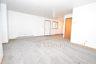 519 S 15th Ave in Bozeman, MT - Building Photo - Building Photo