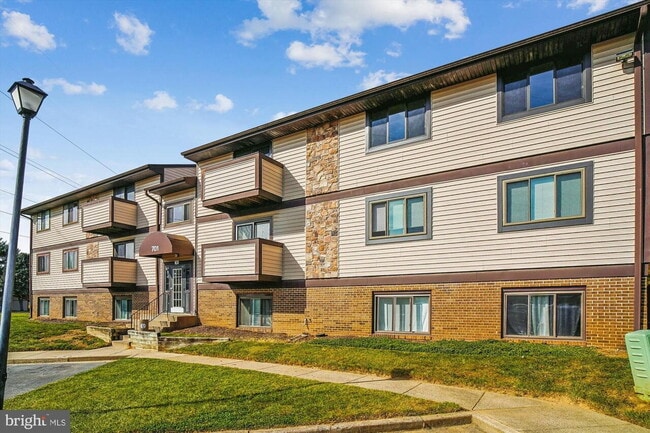 property at 701 Heather Ridge Dr