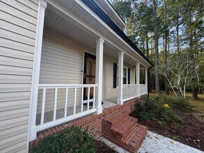 94 S Hillside Dr in Spring Lake, NC - Building Photo - Building Photo