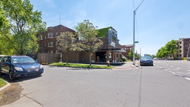 The Brentwood in Detroit, MI - Building Photo - Building Photo