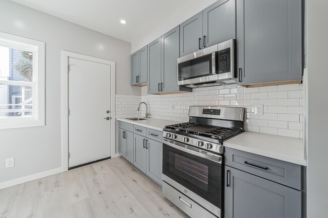 425 Linden St, Unit 425 in San Francisco, CA - Building Photo - Building Photo