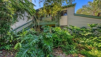 1617 Bayhouse Ct, Unit BA221 in Sarasota, FL - Building Photo