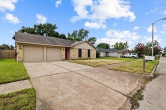 8122 Swan Meadow Ln in Humble, TX - Building Photo - Building Photo