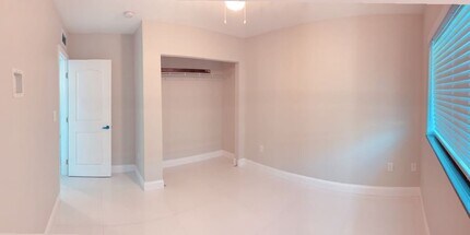 2852 SW 36th Ave in Miami, FL - Building Photo - Building Photo