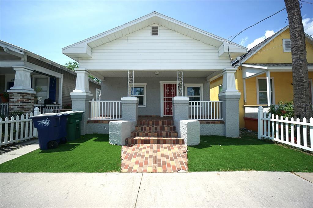 2546 W Main St in Tampa, FL - Building Photo