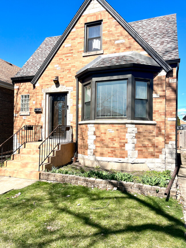 property at 6212 W School St