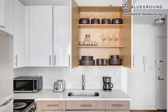 212 W 91st St in New York, NY - Building Photo - Building Photo