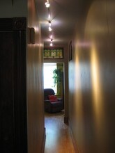 719 Savannah Ave, Unit Apt. 2 in Pittsburgh, PA - Foto de edificio - Building Photo