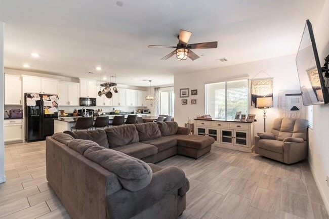 1082 Langston Ranch Ave in Henderson, NV - Building Photo - Building Photo