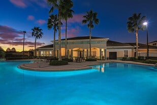 Villas at Gateway in Pinellas Park, FL - Building Photo