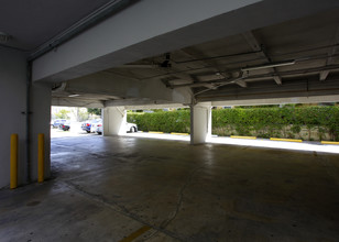 130 Mendoza Ave in Coral Gables, FL - Building Photo - Building Photo