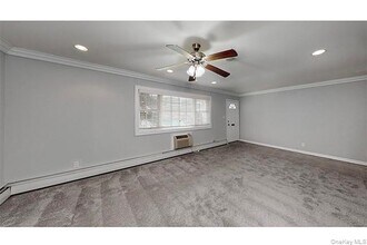 71 Eastwood Ave in Deer Park, NY - Building Photo - Building Photo