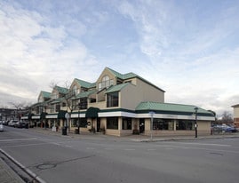 67 Bronte Rd in Oakville, ON - Building Photo