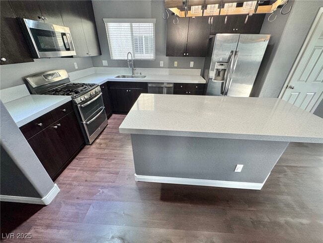 7304 Sterling Rock Ave in Las Vegas, NV - Building Photo - Building Photo