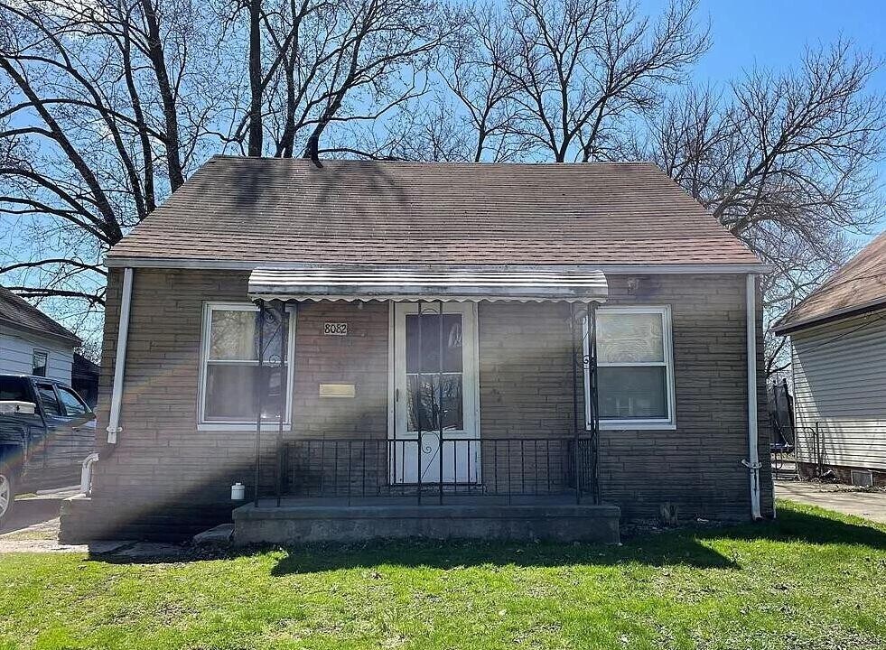 8082 Packard Ave in Warren, MI - Building Photo