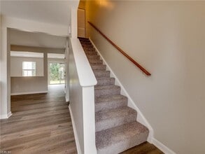 126 Whitewater Dr in Newport News, VA - Building Photo - Building Photo