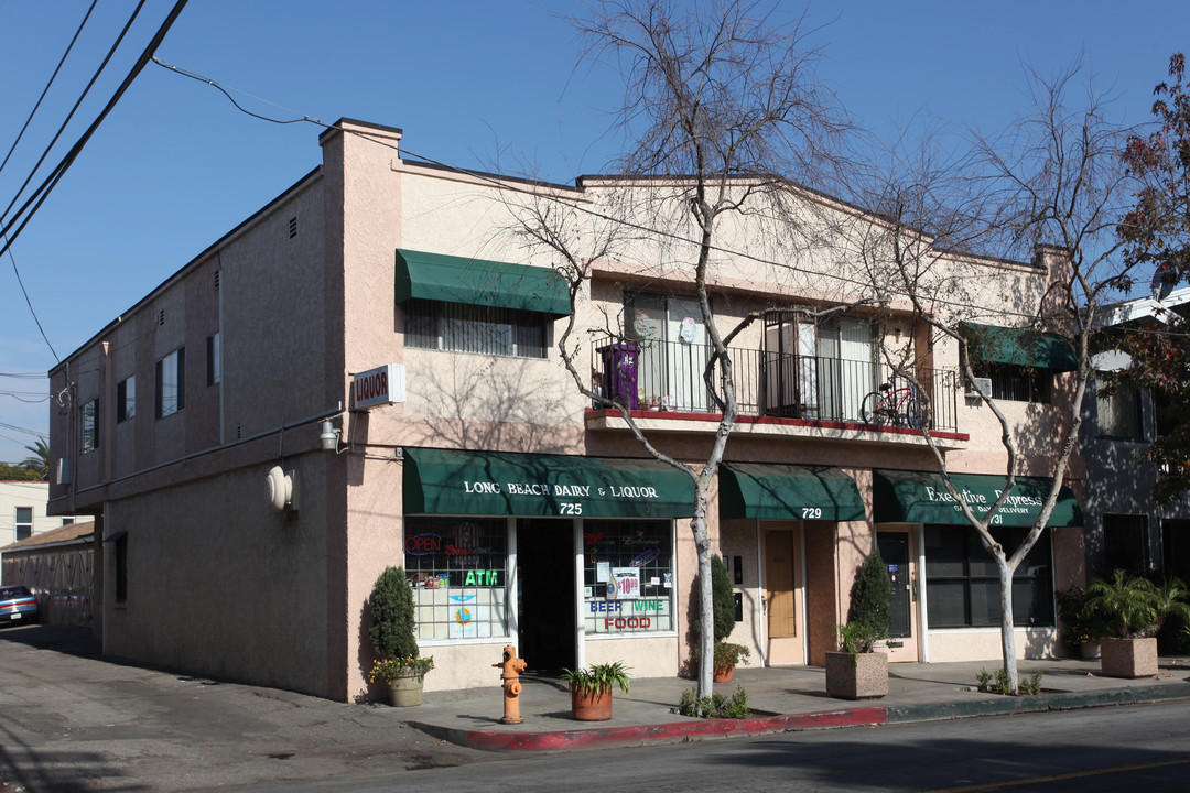 725-731 E 4th St in Long Beach, CA - Building Photo