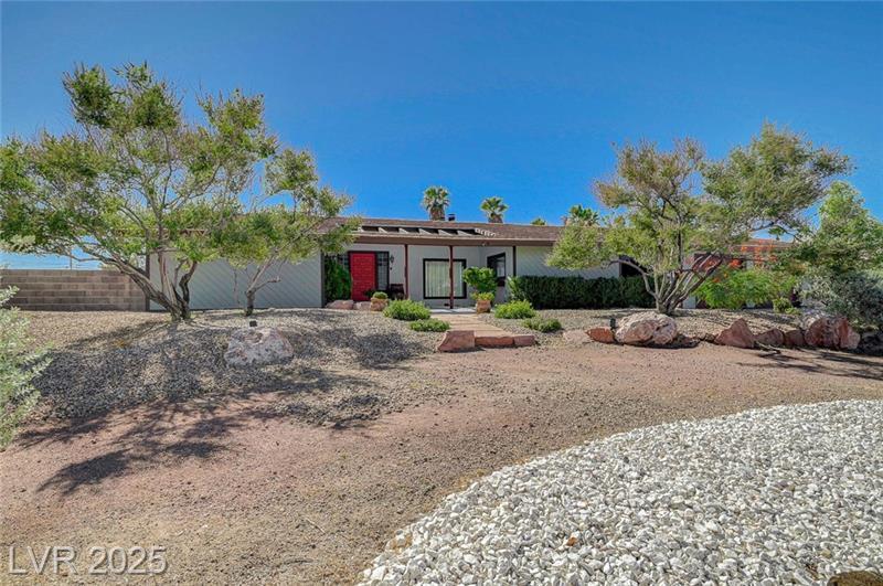 2885 Duneville St in Las Vegas, NV - Building Photo