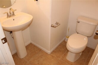 9052 Stone Cabin Ct in Las Vegas, NV - Building Photo - Building Photo