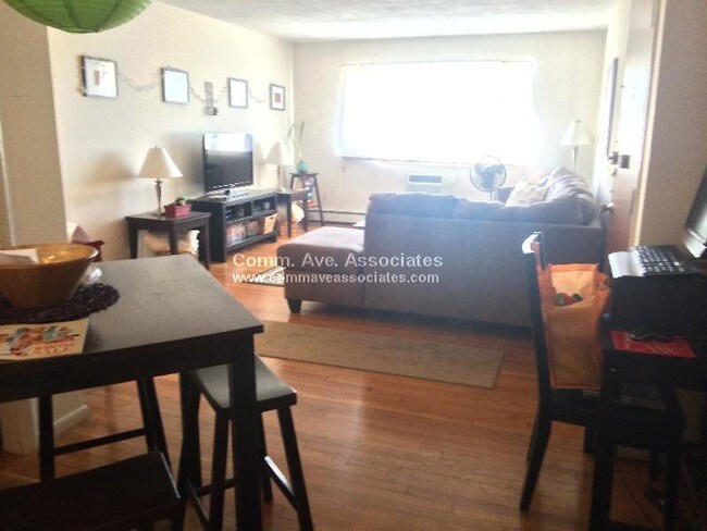 30 Allston St-Unit -35 in Boston, MA - Foto de edificio - Building Photo