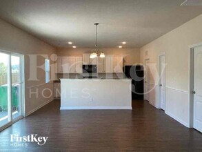 6032 Loy Ct in Charlotte, NC - Foto de edificio - Building Photo