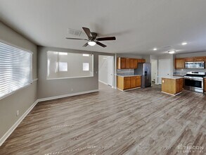 1933 Desert Sage Ave in North Las Vegas, NV - Building Photo - Building Photo