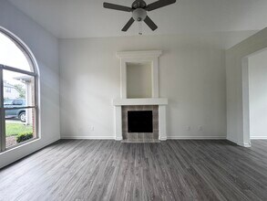 409 Ella Rae Ln in Lexington, KY - Building Photo - Building Photo