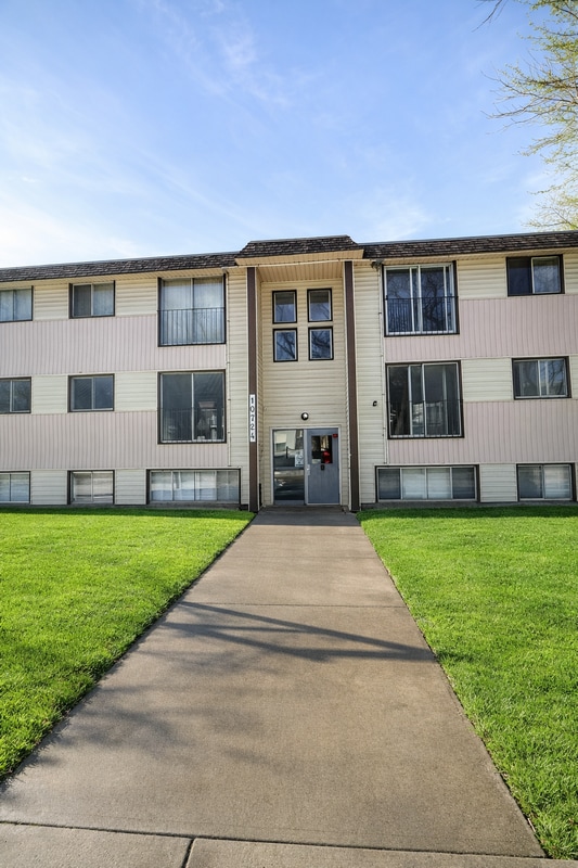 property at 10724-10105 105 St NW