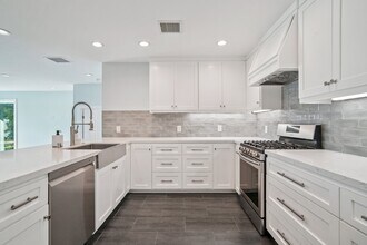 1854 Homeworth Dr in Rancho Palos Verdes, CA - Building Photo - Building Photo