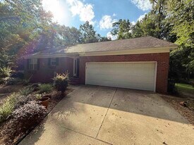 1584 Chadwick Way in Tallahassee, FL - Building Photo