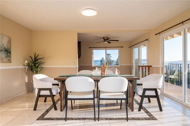 property at 1218 E Tujunga Ave