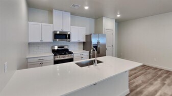 3711 N Divis Ave in Bethany, OK - Building Photo